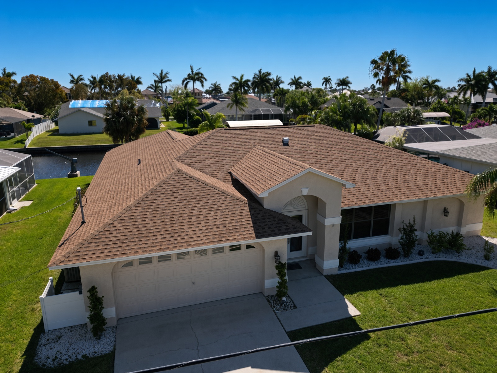 GAF Timberline HDZ Shakewood roof installed in Cape Coral