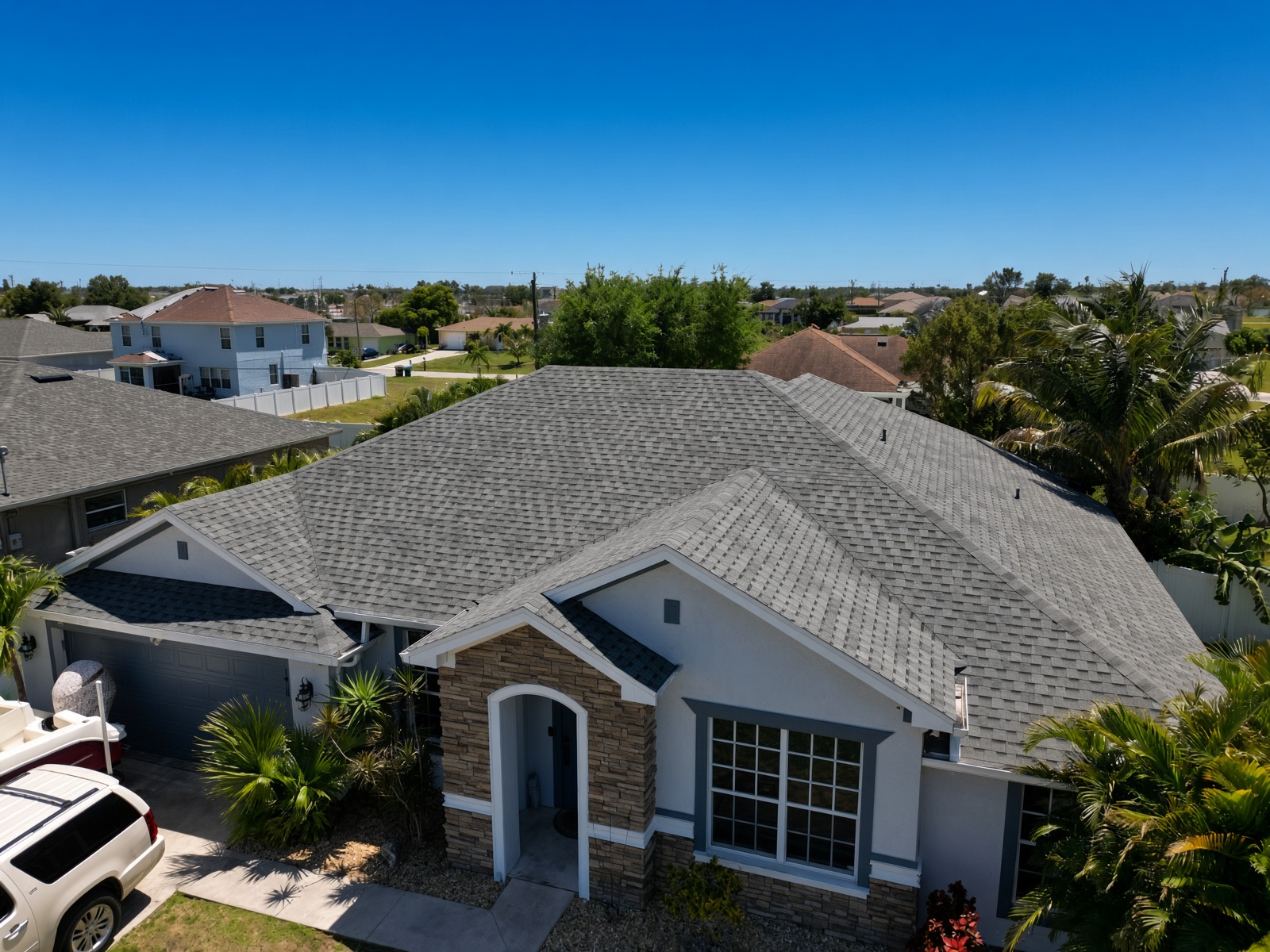 Atlas Pinnacle Heathstone roof installed in Cape Coral